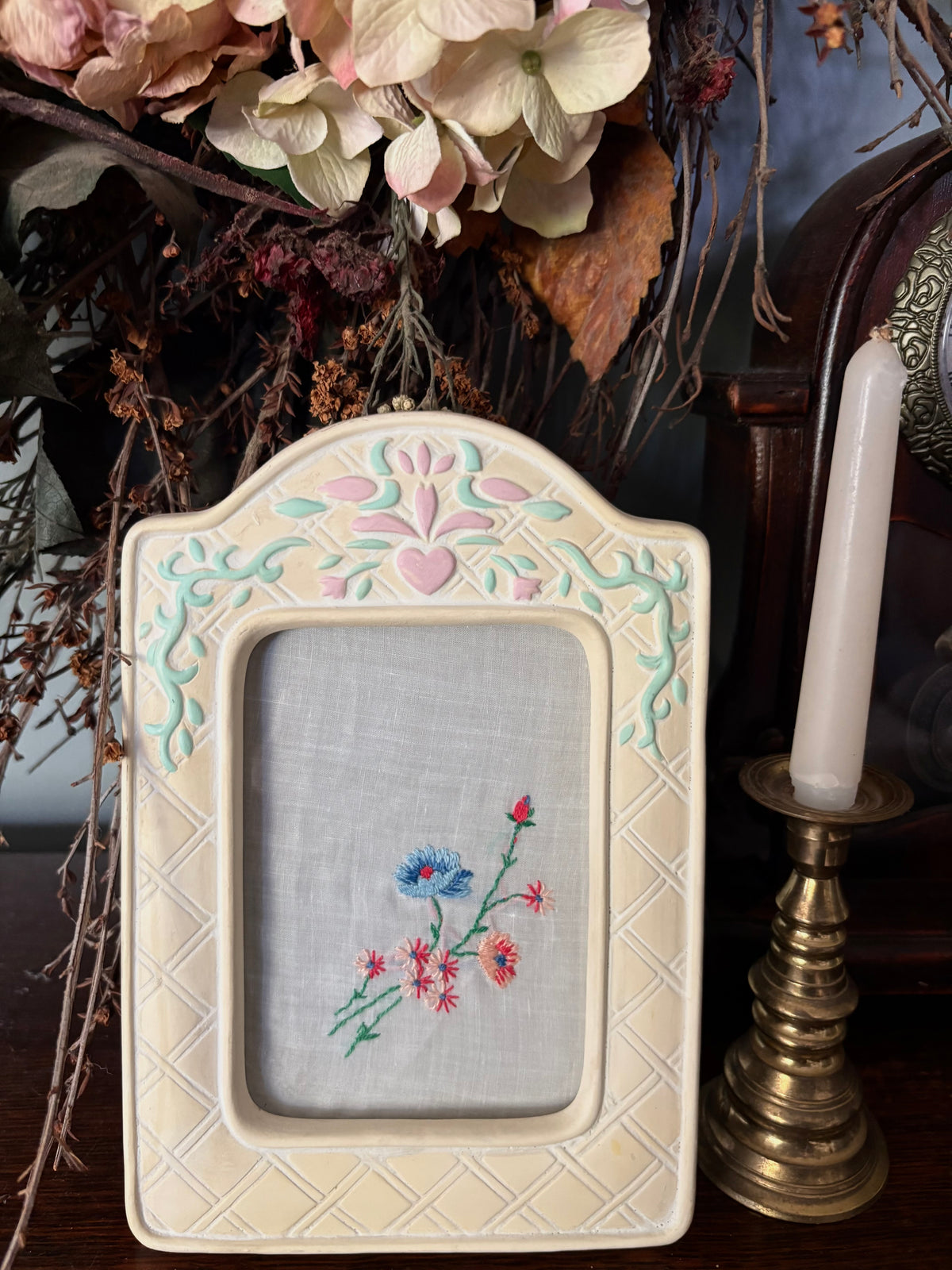 Enamel Heart Frame