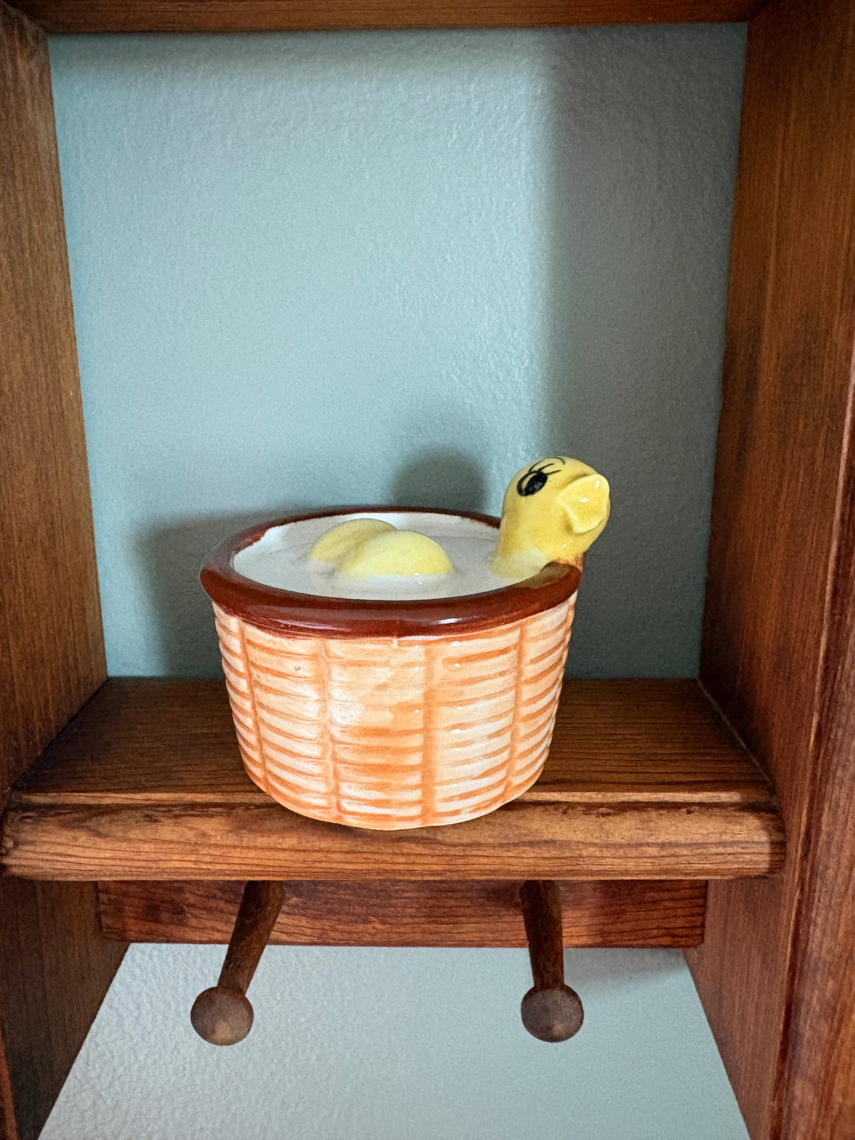 Porcelain baby chick/duckling shaker/figurine