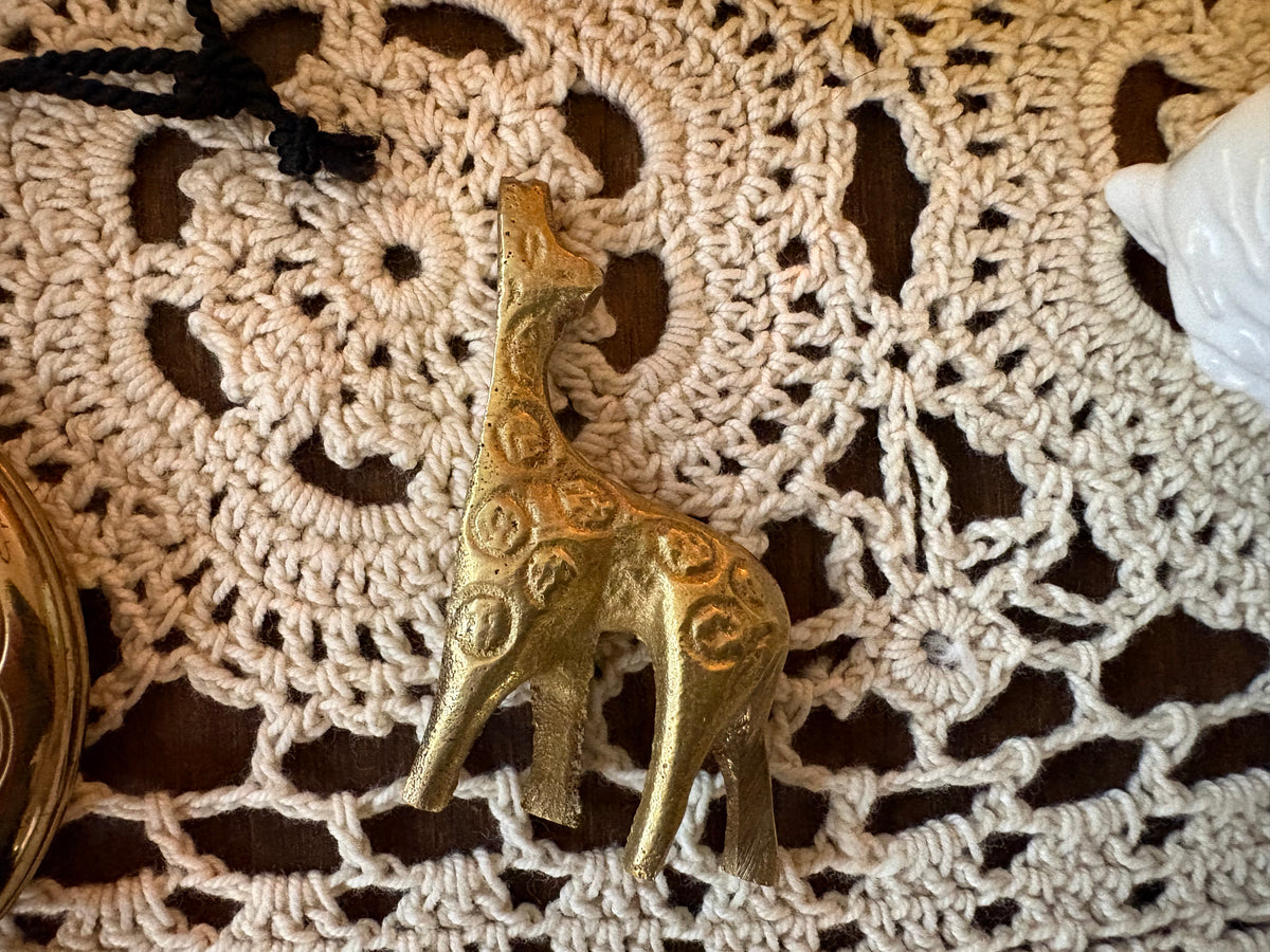 Mini Brass Giraffe Cub