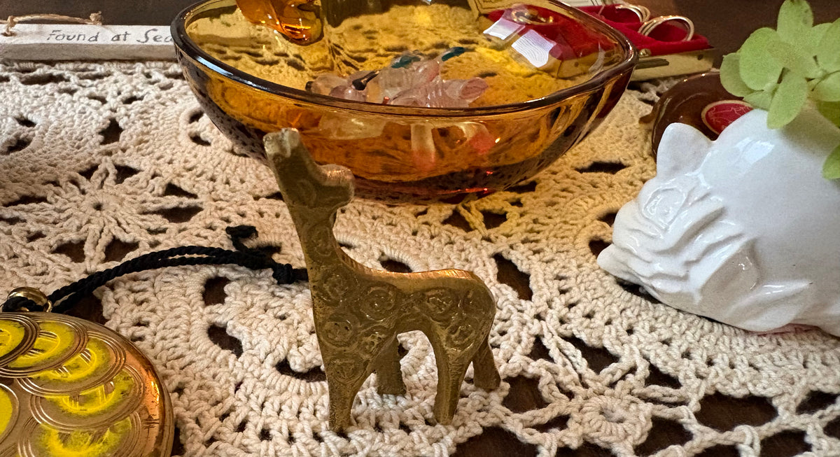 Mini Brass Giraffe Cub