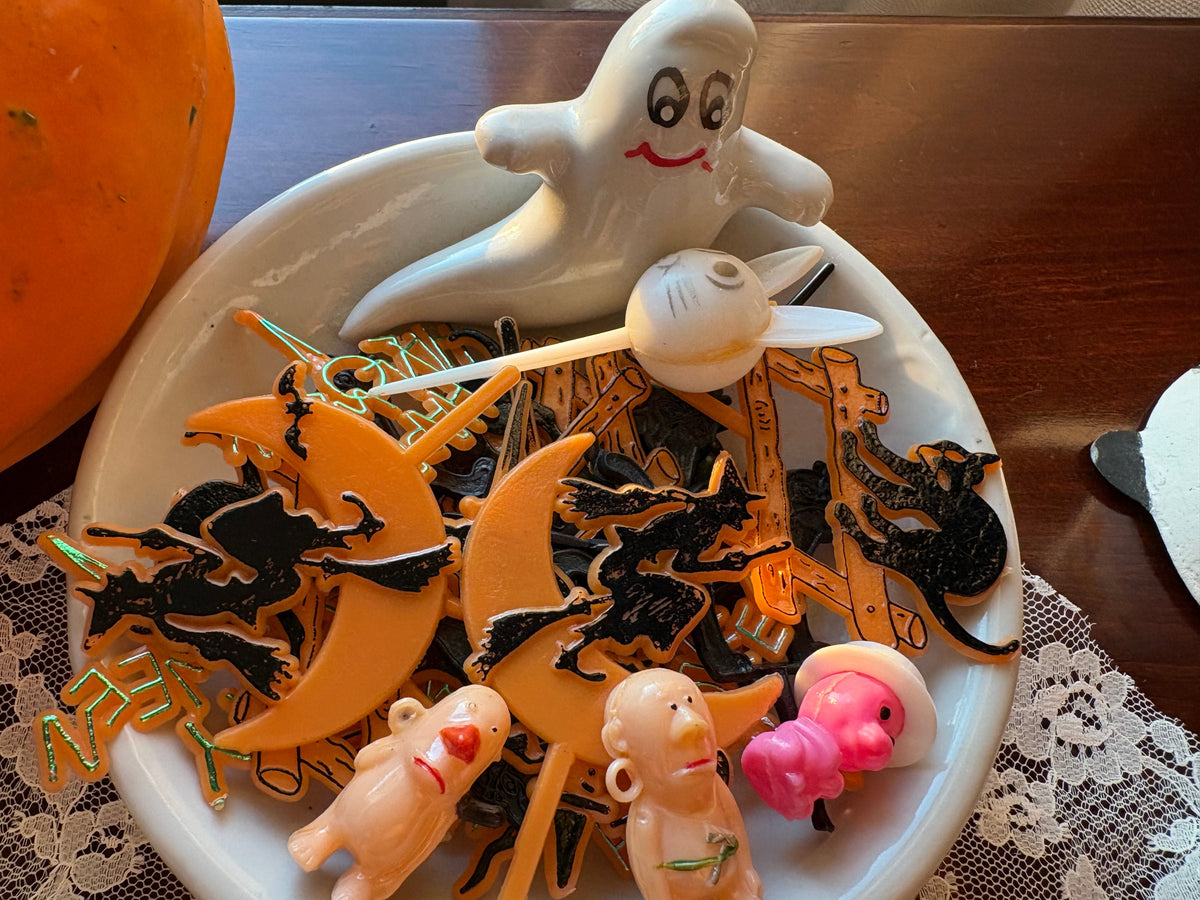 Tiny Ghost  | Ceramic Trinket Bowl