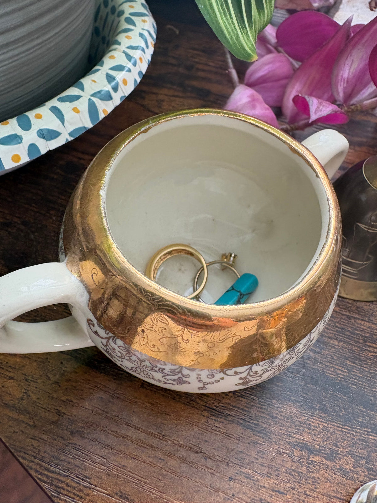 Sabin Crest-O-Gold 22k Gold Trim