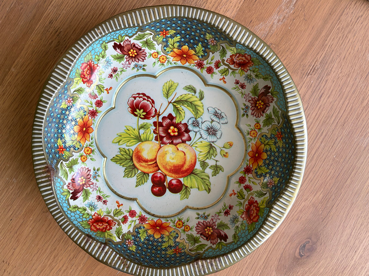 Peaches & Flowers | Scalloped Daher tin bowl